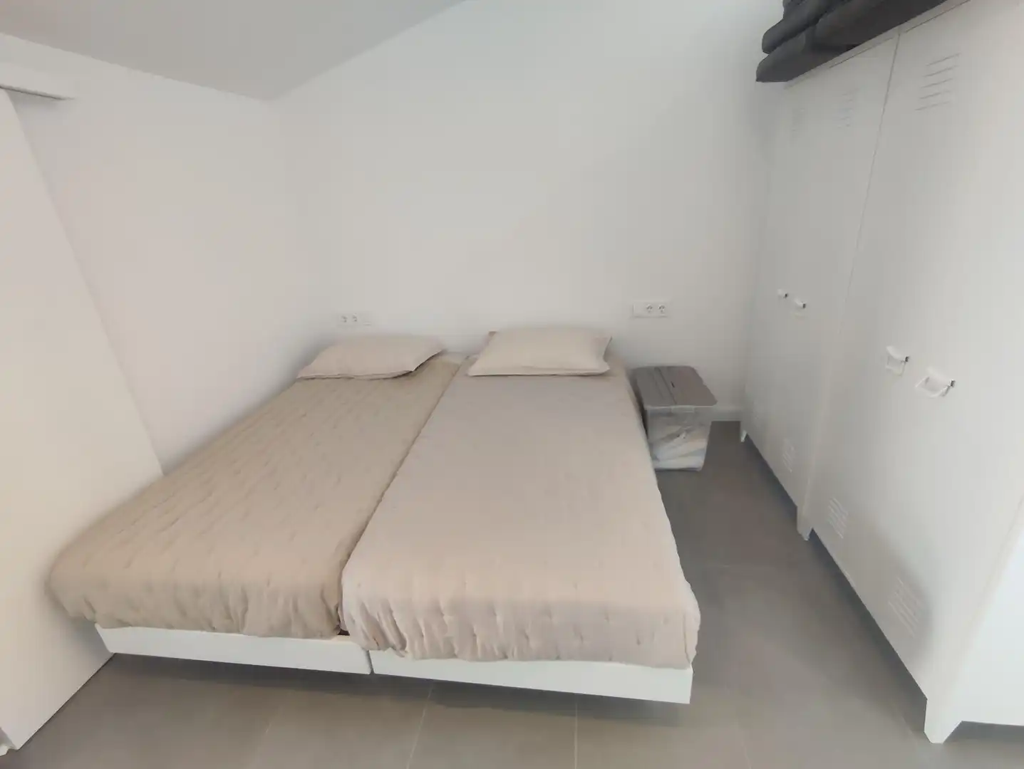 Habitación de Dúplex de alquiler en Palamós con Aire acondicionado, Terraza y Amueblado