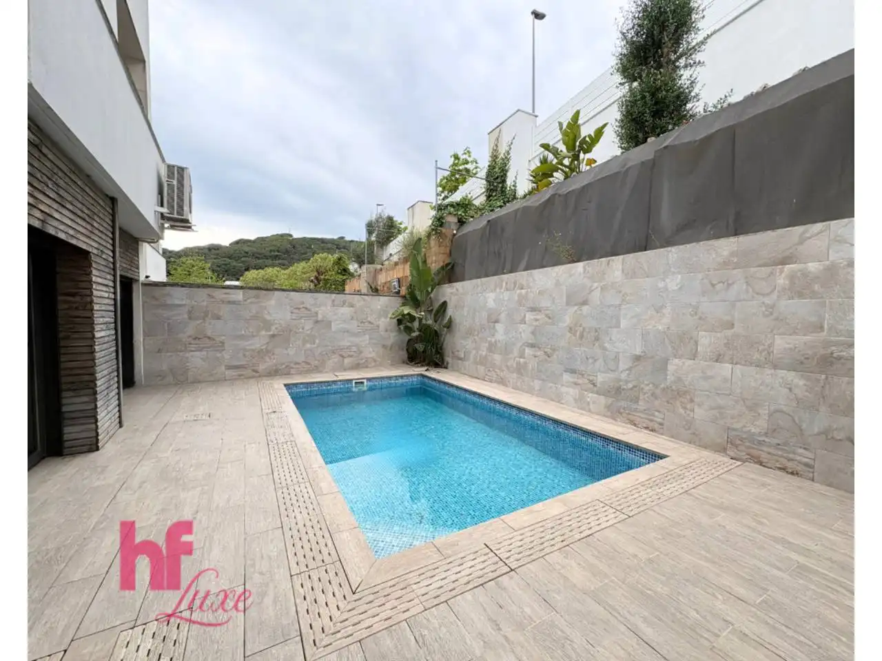 Piscina de Casa adosada en venda en Canet de Mar amb Aire condicionat, Calefacció i Jardí privat