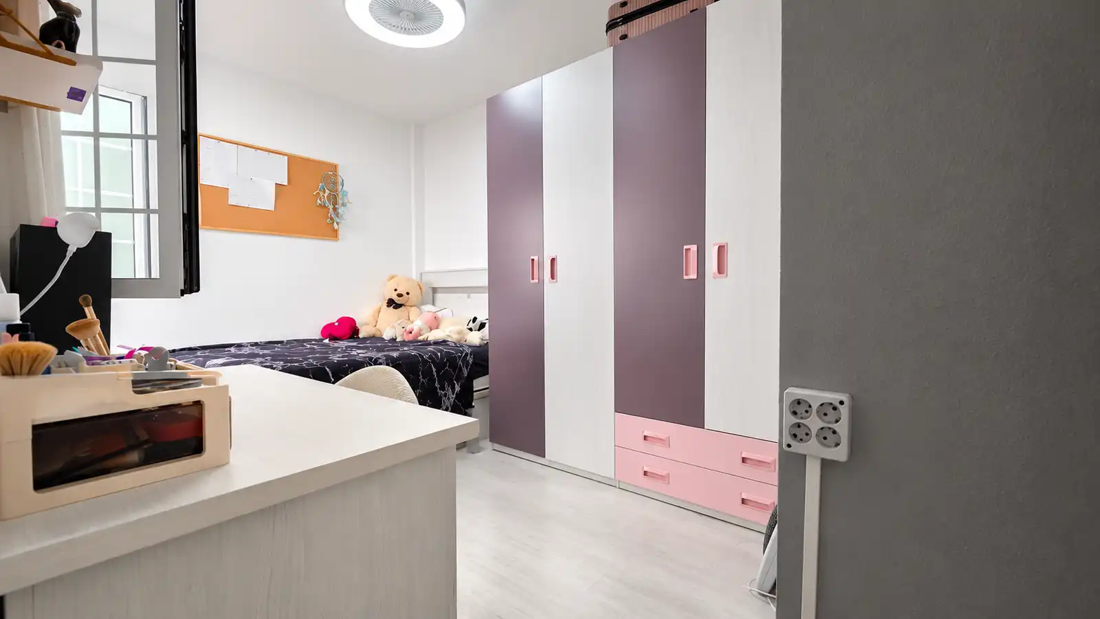 Schlafzimmer von Haus oder Chalet zum Verkauf in Santa Pola mit Klimaanlage, Heizung und Gemeinschaftspool