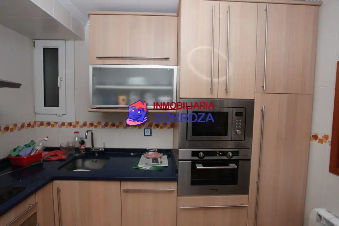 Cocina de Piso en venta en Bilbao  con Calefacción y Amueblado