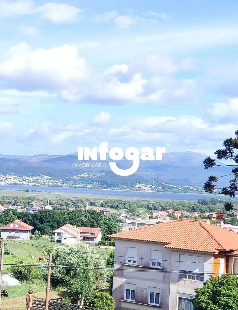 Vista exterior de Casa o xalet en venda en A Guarda   amb Calefacció i Terrassa