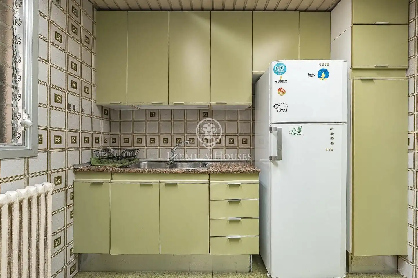 Cocina de Piso en venta en Barcelona con Calefacción, Terraza y Balcón