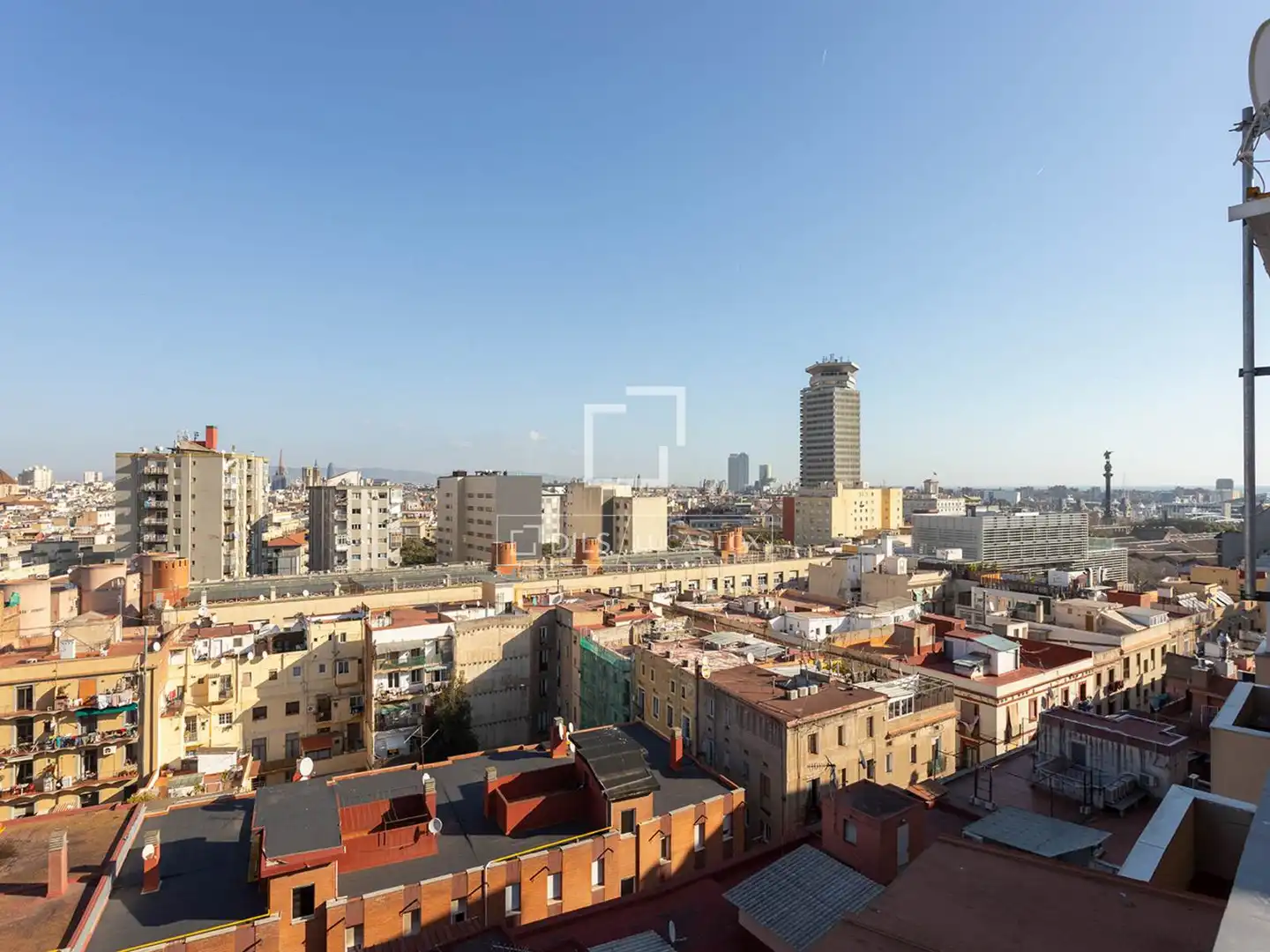 Vista exterior de Ático de alquiler en Barcelona con Aire acondicionado, Calefacción y Terraza