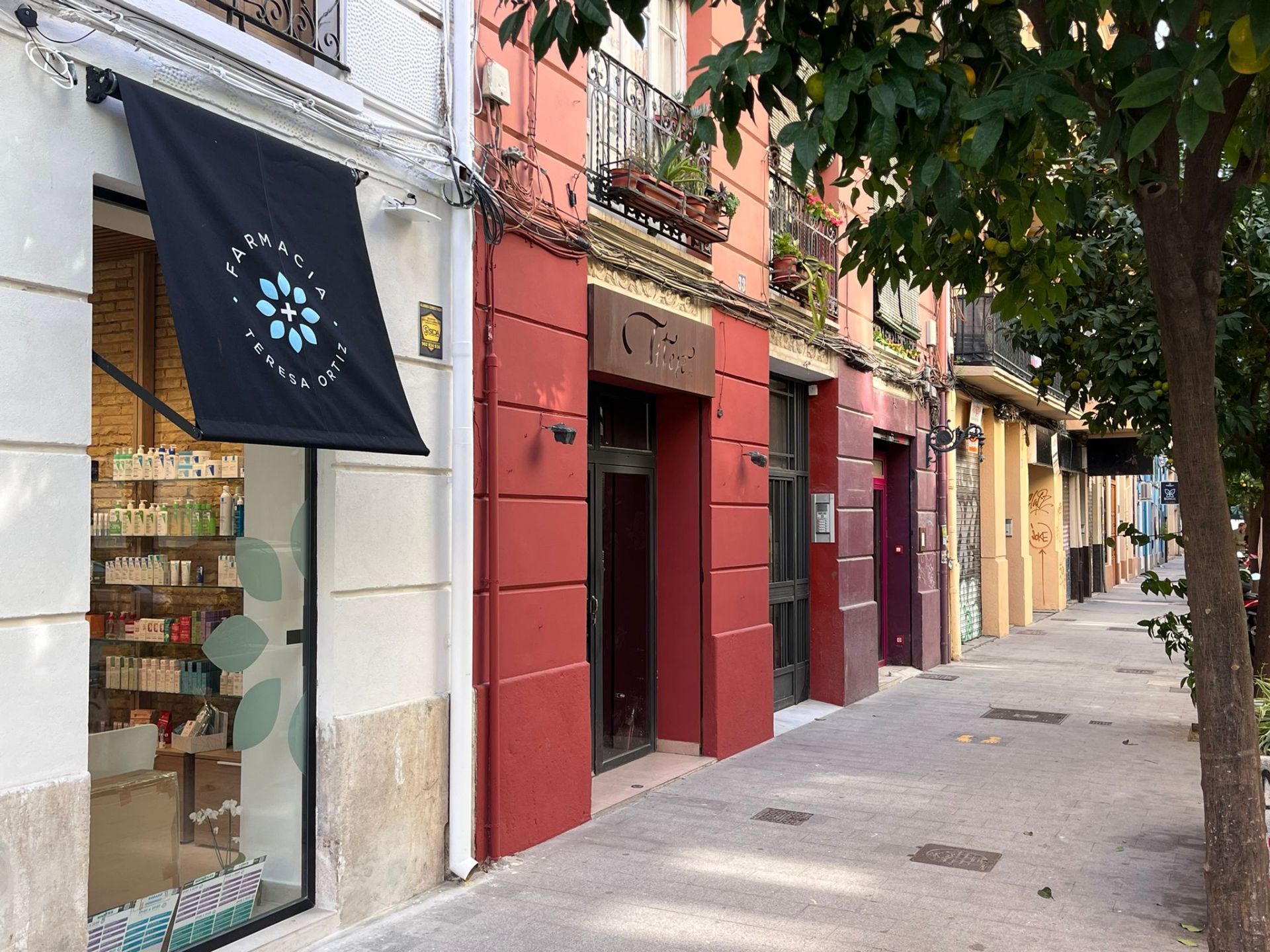 Vista exterior de Local de alquiler en  Valencia Capital