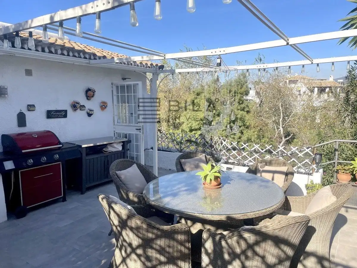 Chalet con piscina en venta en Cerros del Aguila, imagen 5