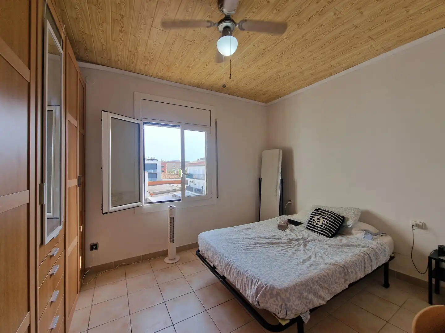 Habitación de Piso en venta en Girona con Calefacción