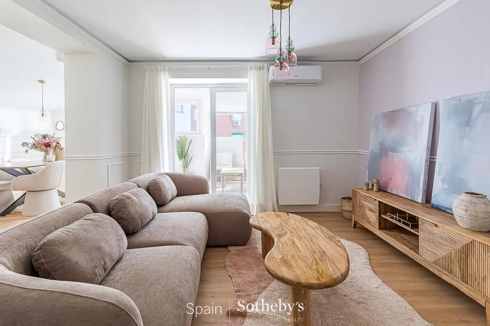 Sala d'estar de Àtic en venda en Madrid amb Aire condicionat, Calefacció i Terrassa