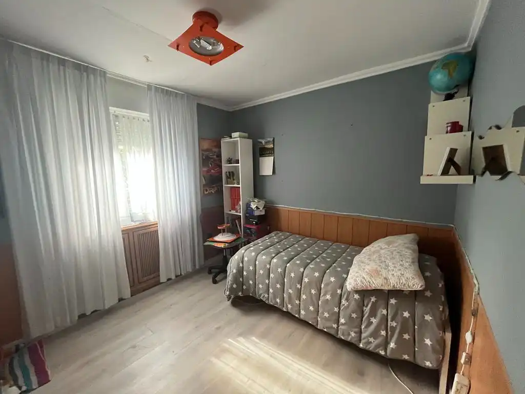 Dormitori de Casa o xalet en venda en Albacete amb Calefacció, Jardí privat i Parquet