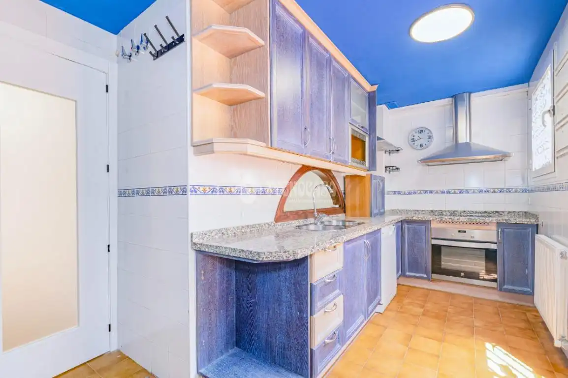 Cocina de Piso en venta en Granada
