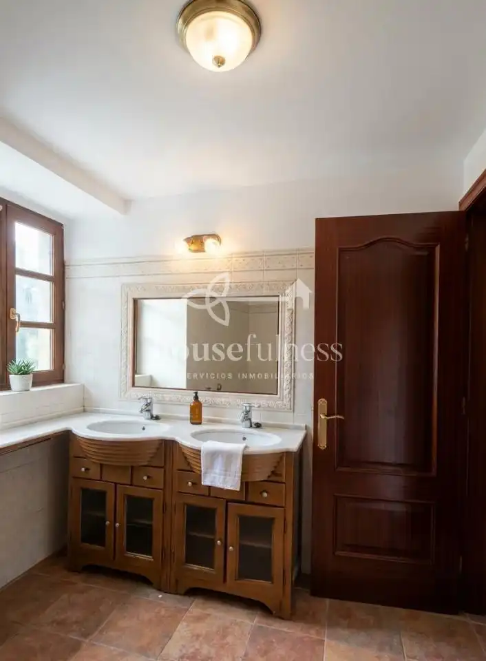 Baño de Casa o chalet en venta en Cedeira con Calefacción y Jardín privado