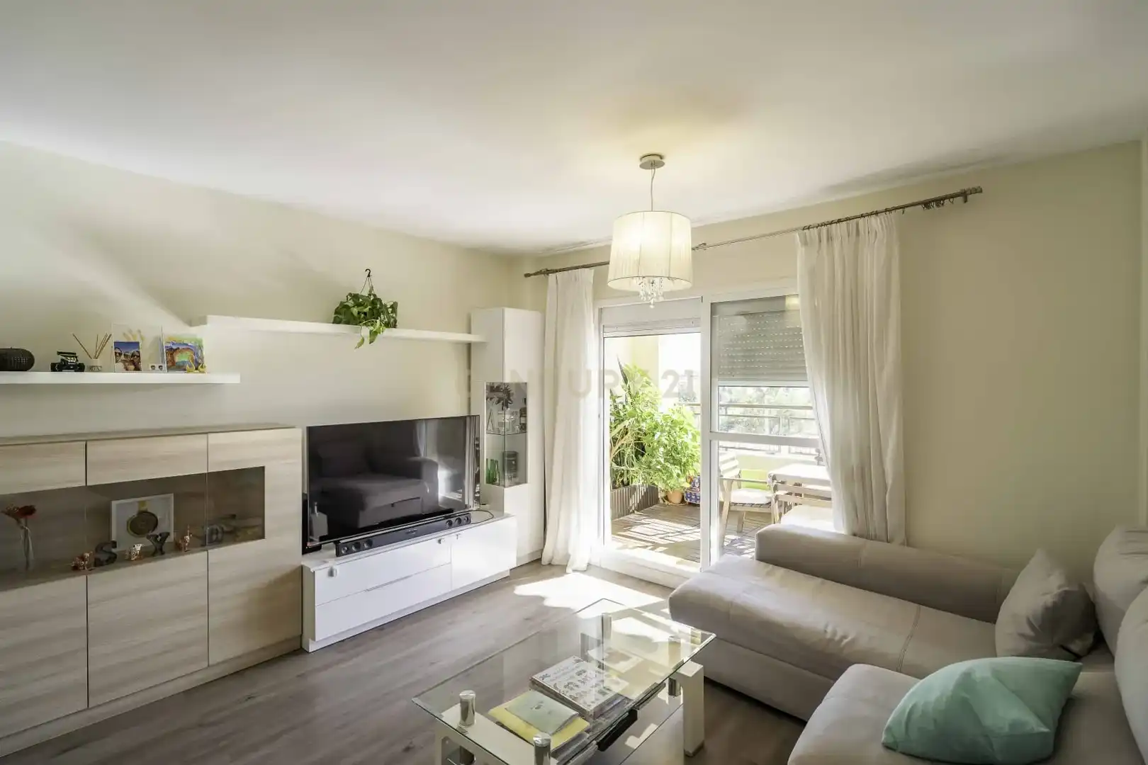 Living room of Flat for sale in Fuengirola  with Air Conditioner, Storage room and Swimming Pool