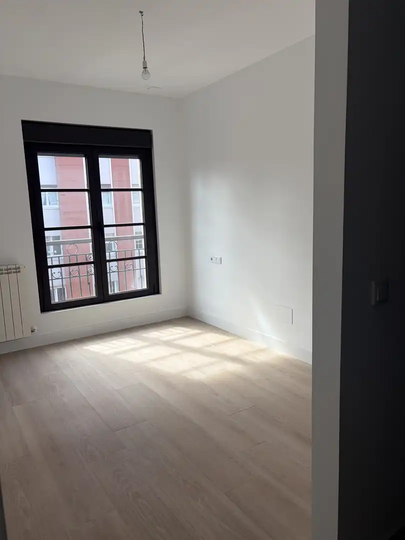 Bedroom of Flat for sale in Gijón   with Storage room