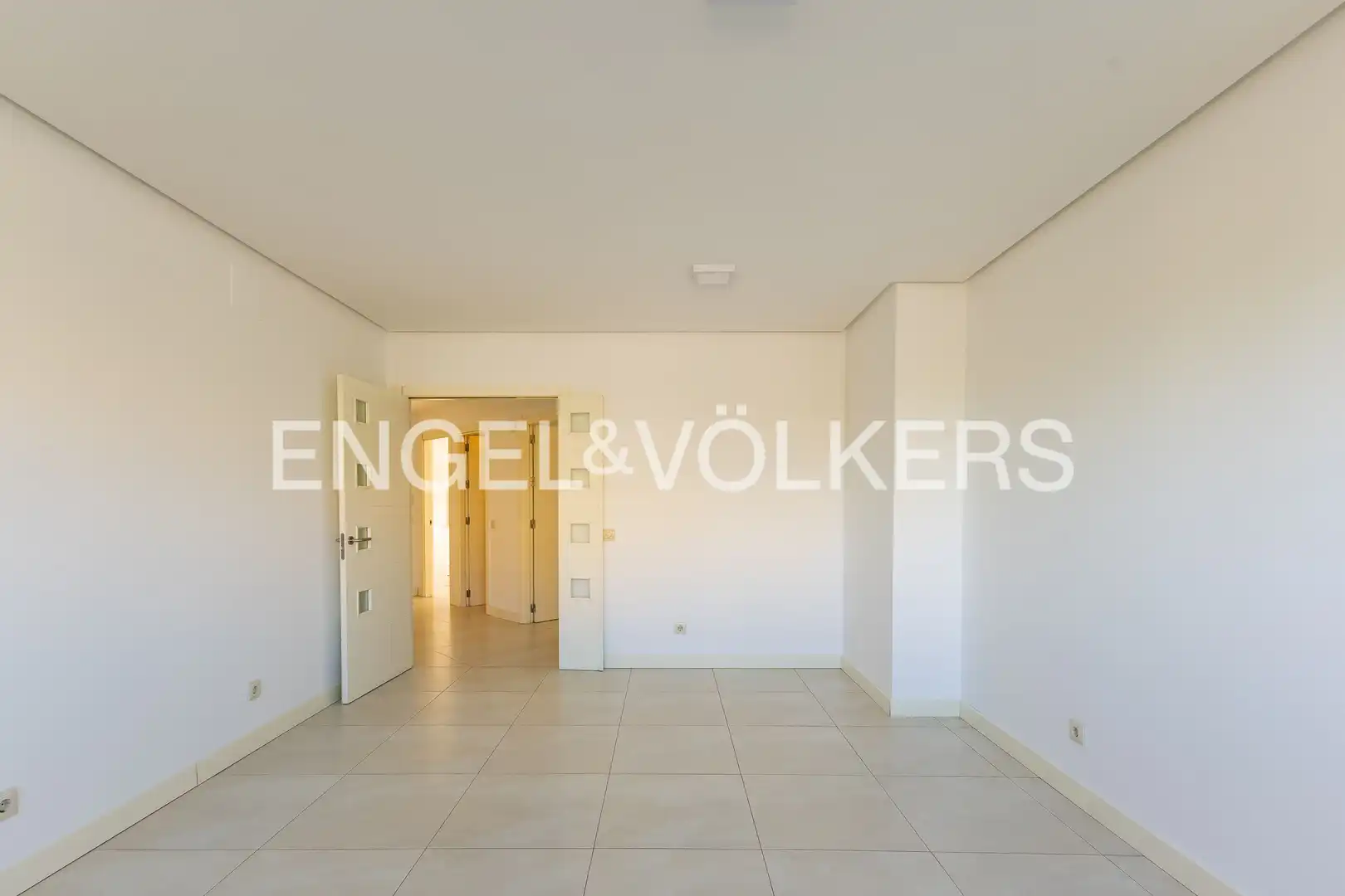 Piso en venta en  Madrid Capital con Aire acondicionado, Calefacción y Trastero
