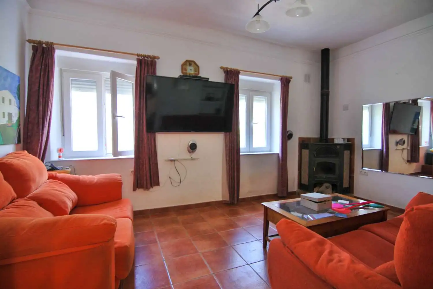 Living room of Country homes for sale in Vélez de Benaudalla  with Terrace, Storage room and Swimming Pool