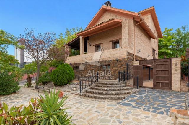 Casa-chalet en Venta en Campo Real