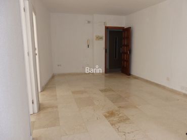 Oficina amb ascensor en venda a Centro