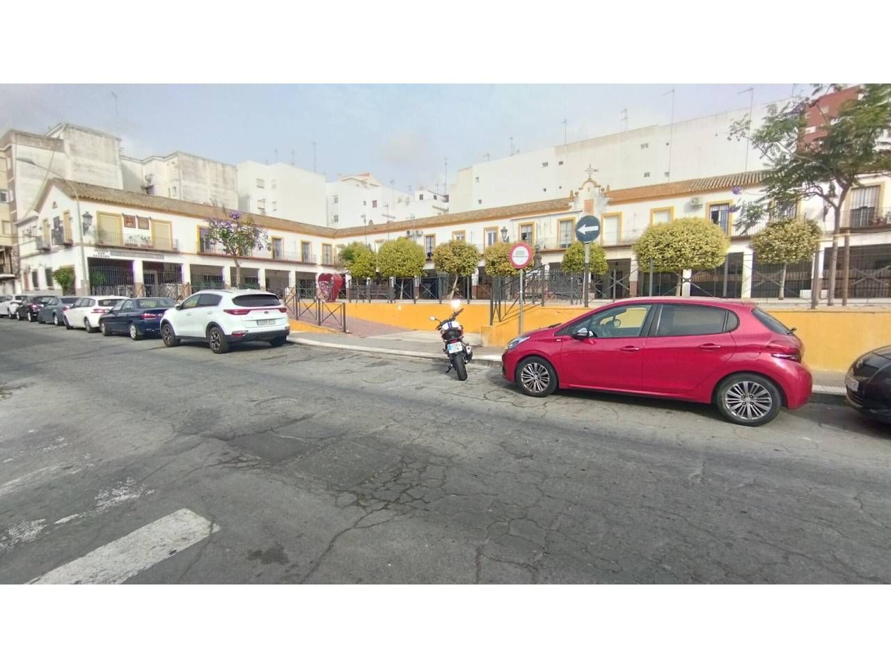 Vista exterior de Casa adosada en venda en  Huelva Capital amb Aire condicionat i Terrassa