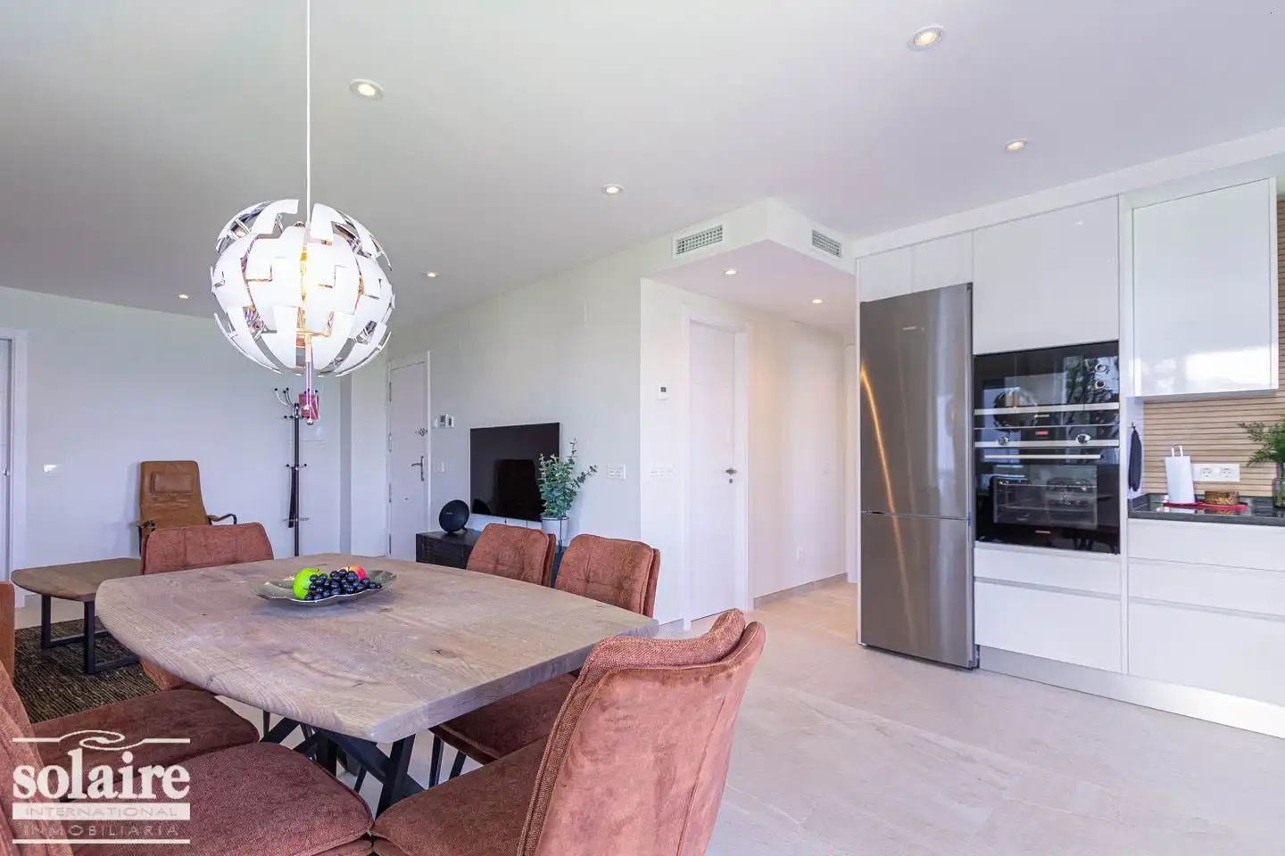 Menjador de Apartament de lloguer en Altea amb Aire condicionat, Jardí privat i Terrassa