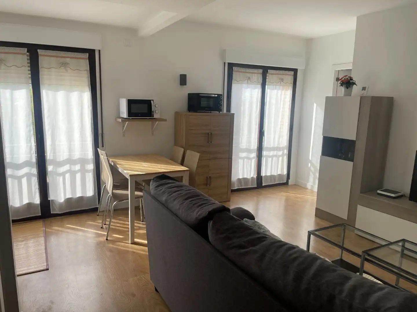 Wohnzimmer von Wohnung zur Miete in Madrid mit Klimaanlage, Heizung und Privatgarten