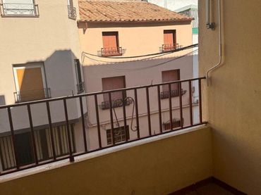 Pis amb balcó en venda a Torredelcampo