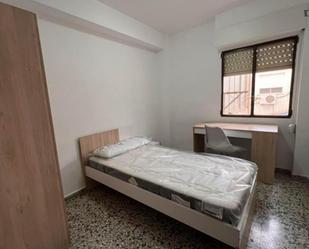 Dormitori de Apartament per a compartir en San Vicente del Raspeig / Sant Vicent del Raspeig amb Moblat