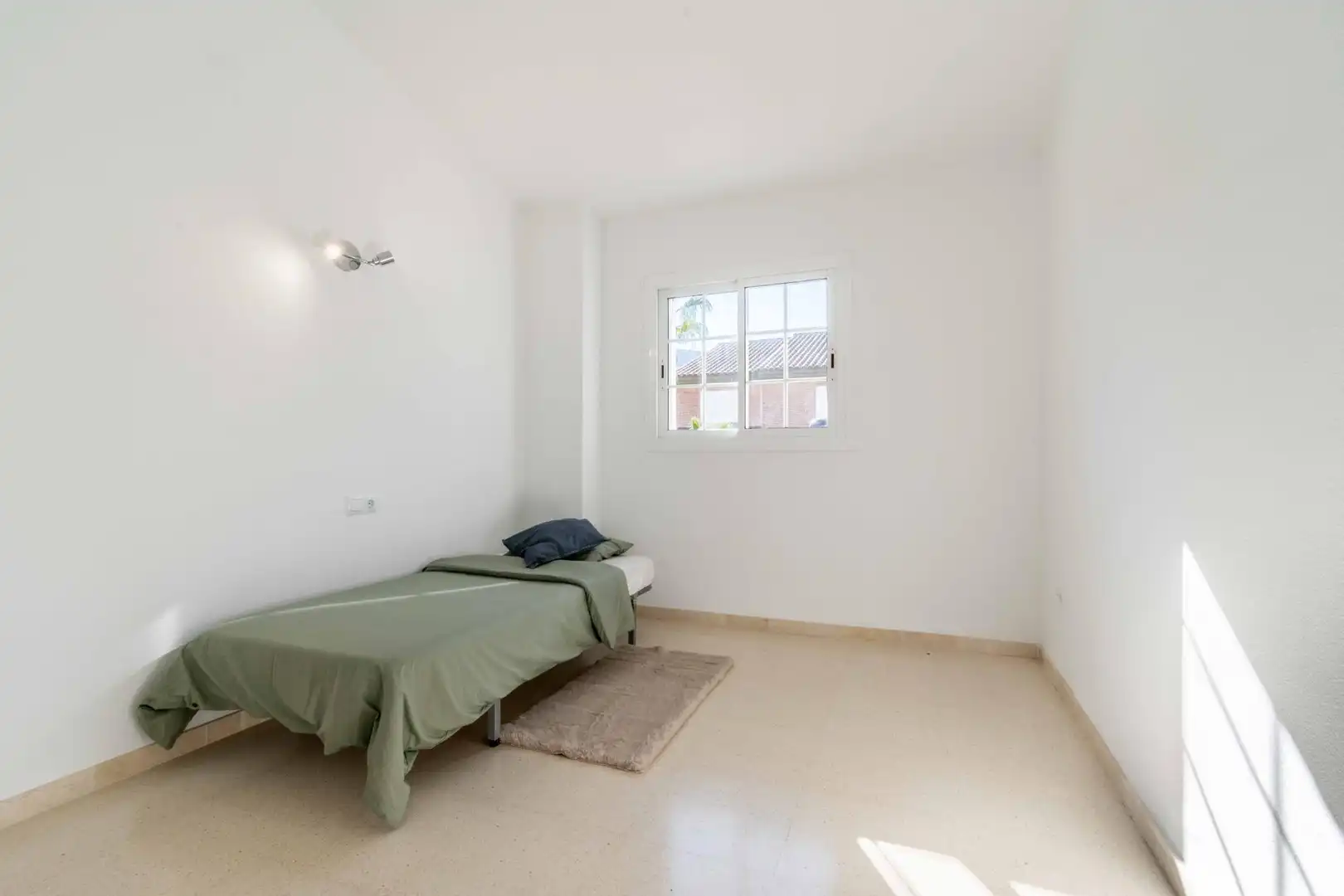 Dormitori de Casa o xalet en venda en L'Alfàs del Pi amb Calefacció, Piscina i Moblat