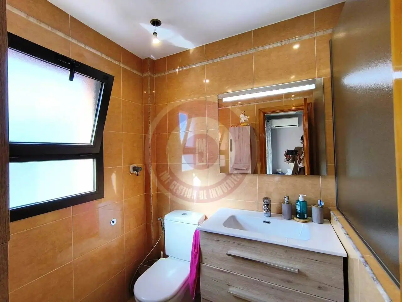 Baño de Casa adosada en venta en Vélez-Málaga con Aire acondicionado, Terraza y Balcón