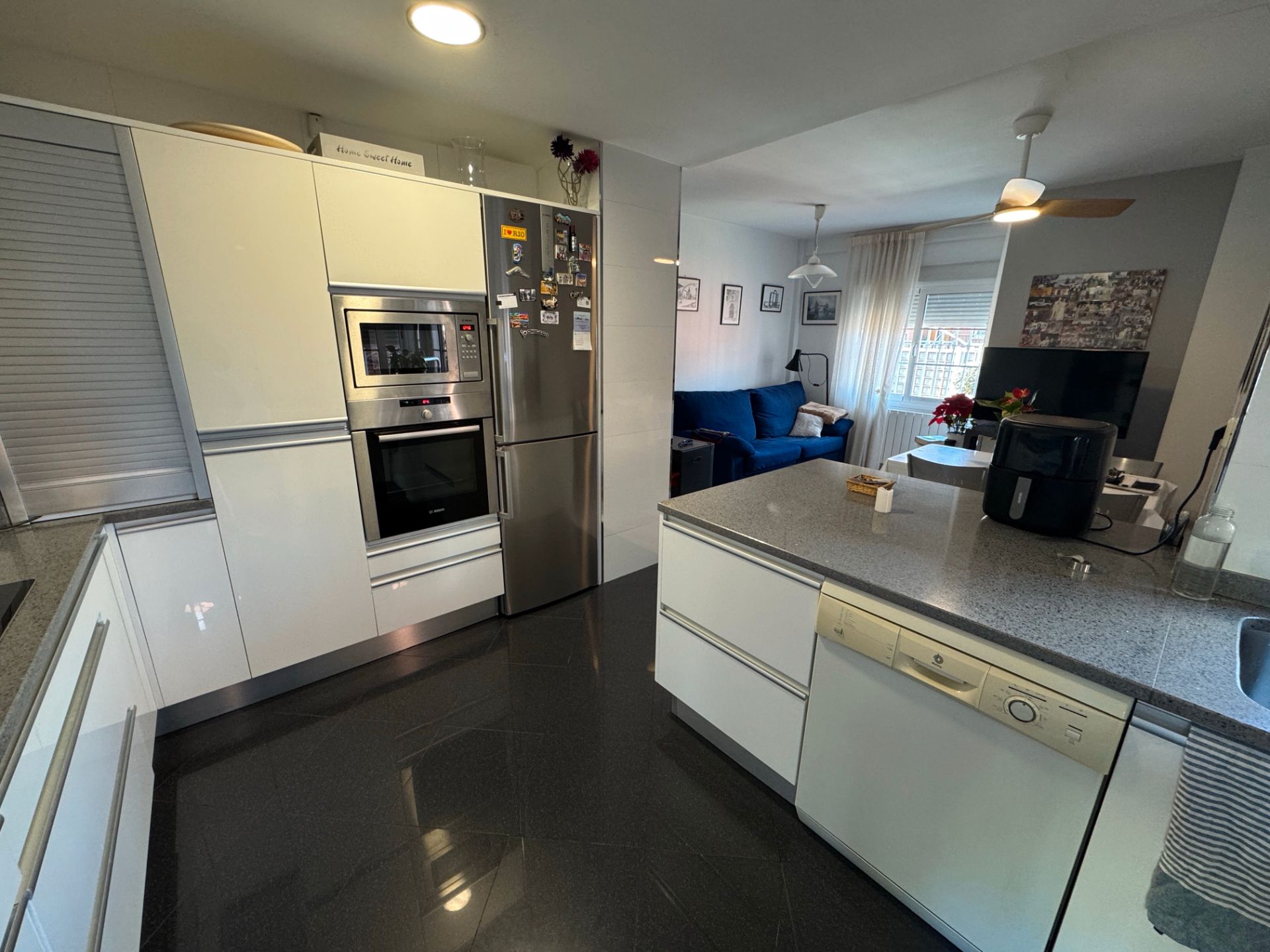 Kitchen of Single-family semi-detached for sale in Coslada  with Air Conditioner, Heating and Private garden