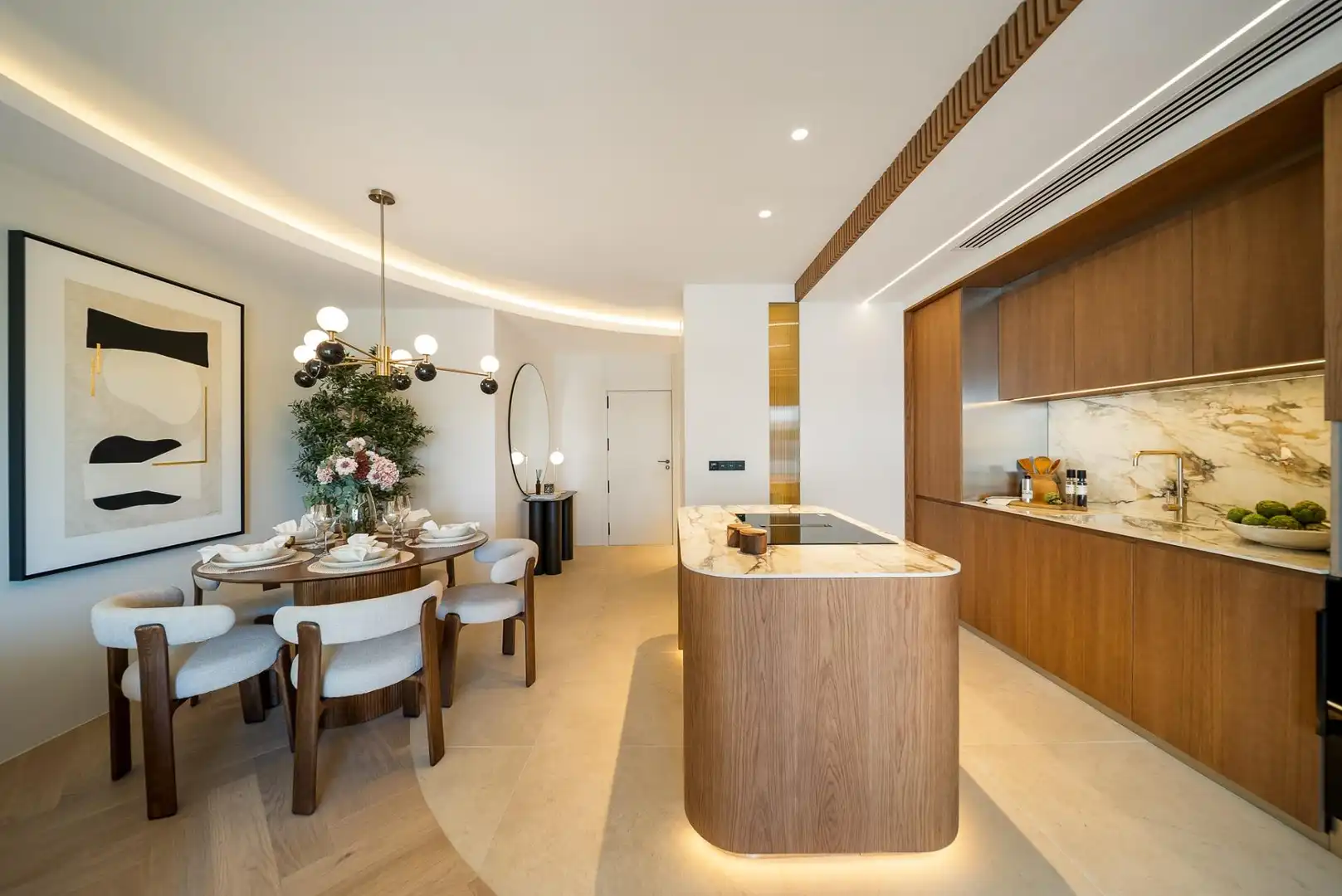 Cuina de Apartament en venda en Marbella amb Piscina comunitària