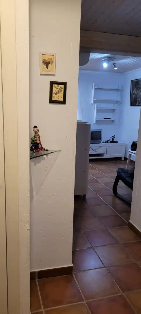 Study for rent in Cuenca  with Air Conditioner, Heating and Furnished