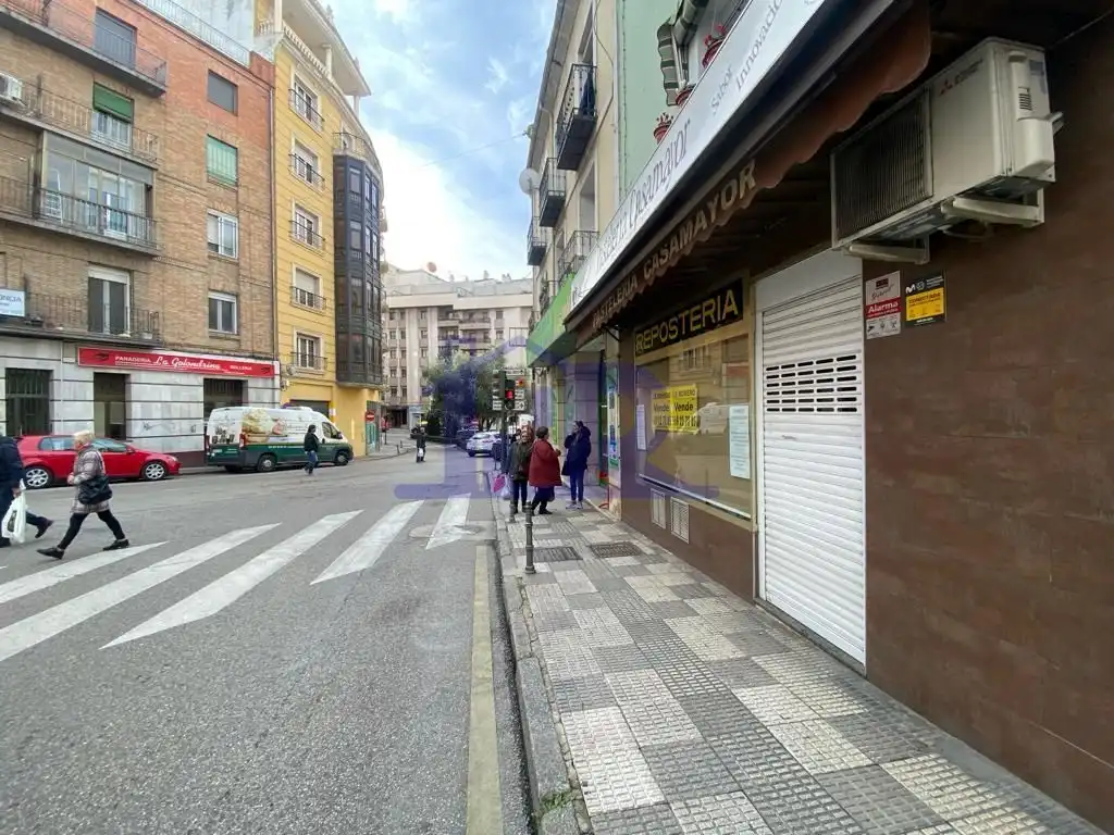 Local comercial en venda a COLON, imagen 2