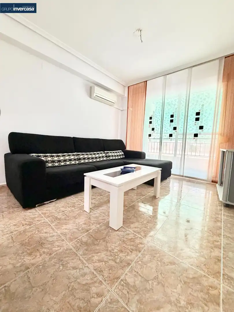 Living room of Flat for rent in Quart de Poblet  with Air Conditioner, Furnished and Balcony
