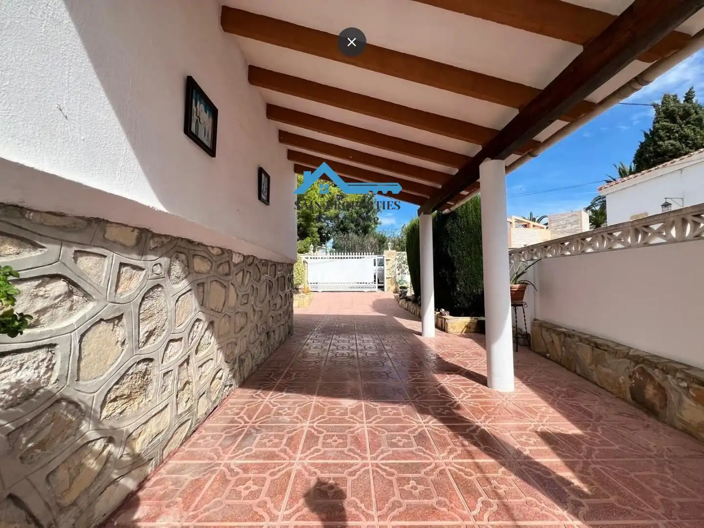 Vista exterior de Casa o chalet en venta en La Nucia con Aire acondicionado, Calefacción y Jardín privado