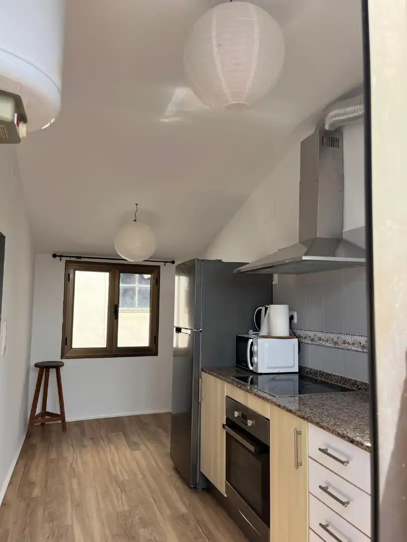 House with terrace for sale in Carrer d'Orient, imagen 2