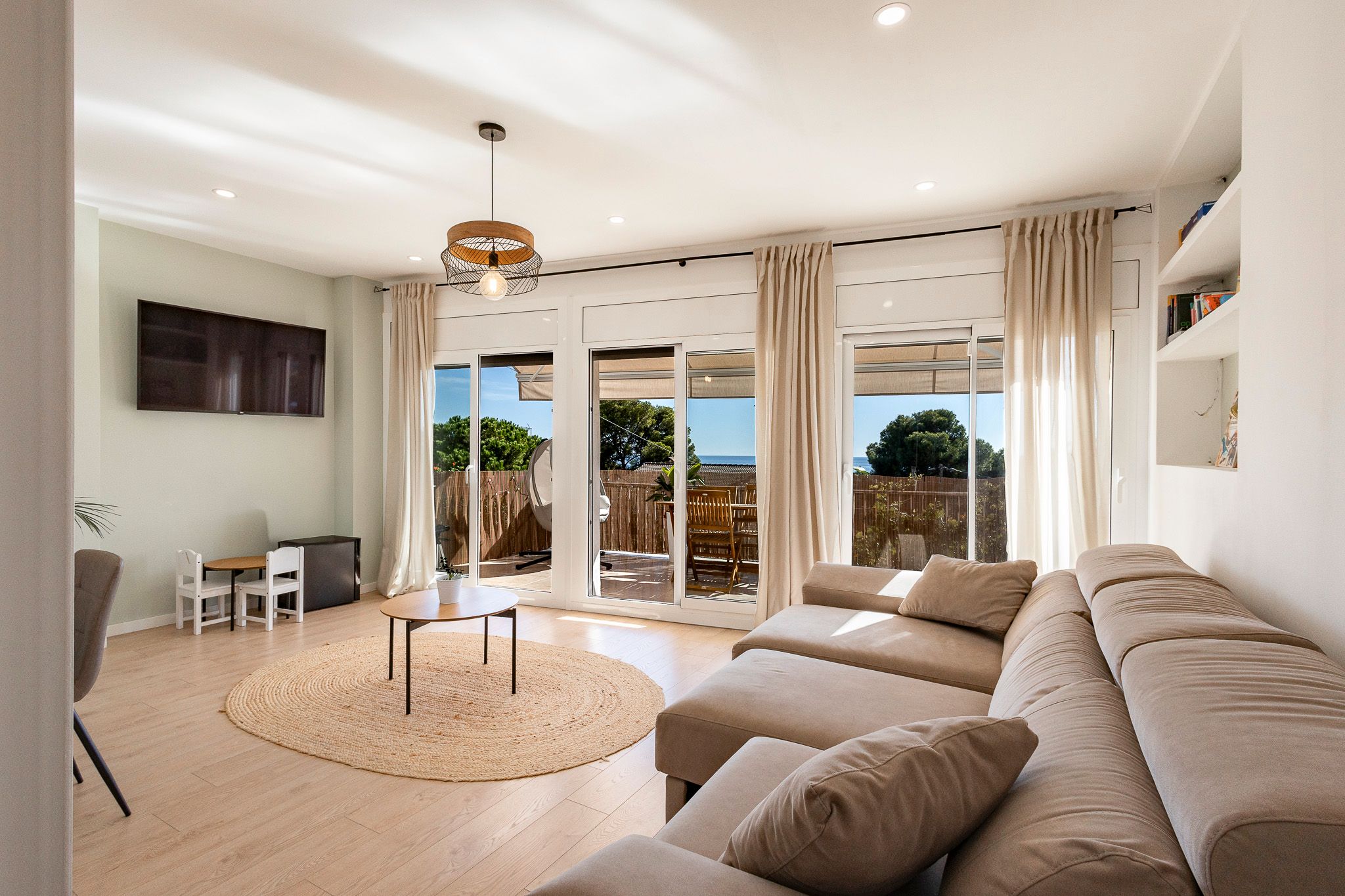 Living room of House or chalet for sale in Castelldefels  with Air Conditioner, Heating and Private garden