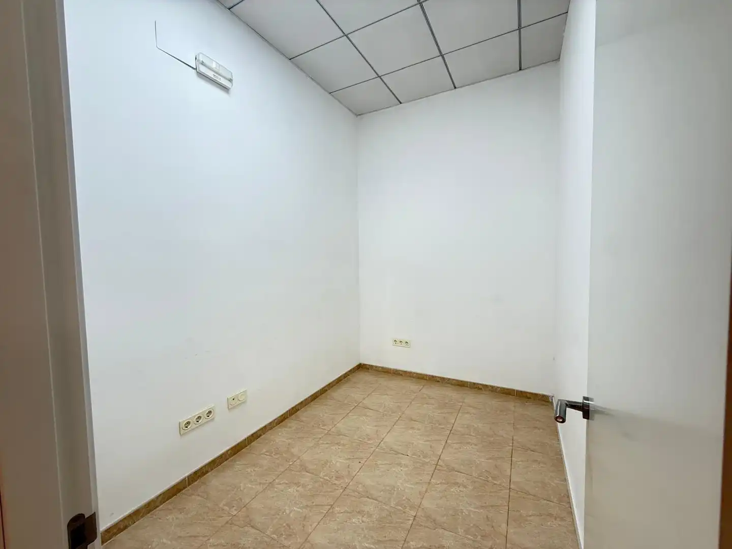 Business premises to rent in Carrer Carrer Pau Casals, imagen 16