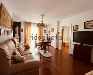 Sala d'estar de Apartament en venda en Baeza amb Calefacció i Balcó