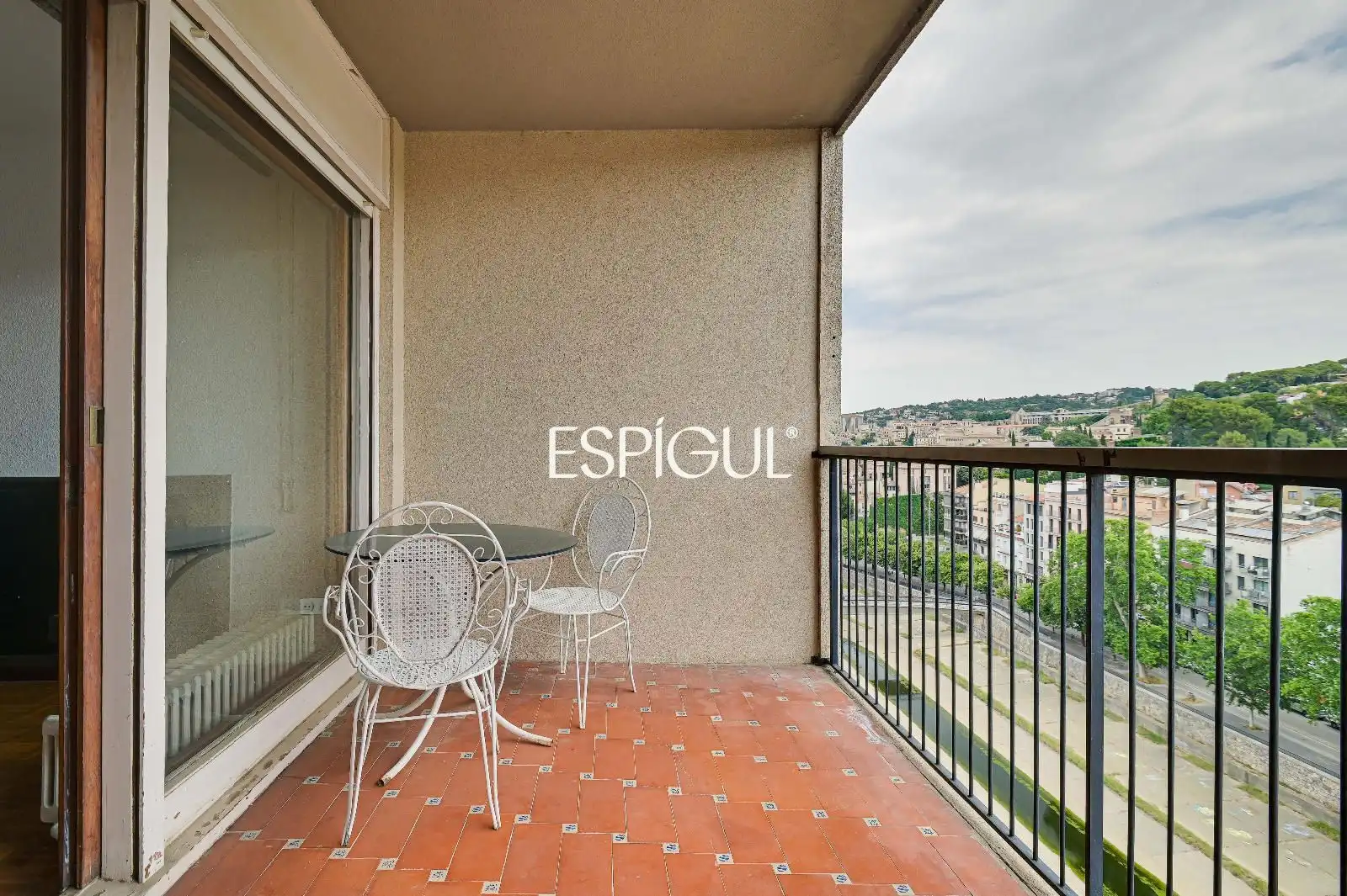 Terraza de Piso en venta en Girona con Calefacción, Parquet y Amueblado