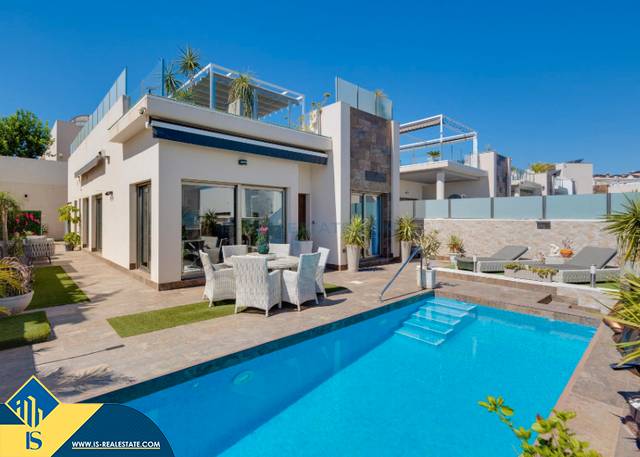 Casa-chalet en Venta en Los Almendros