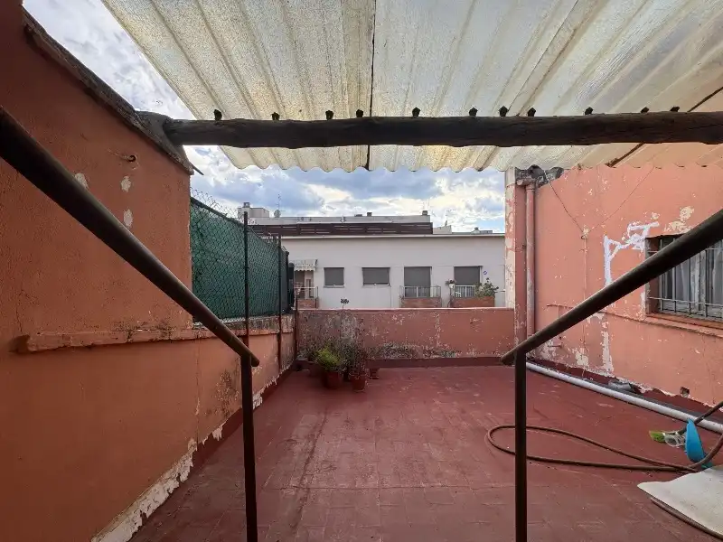 Haus mit Terrasse zum Verkauf in Carrer del Sis D'Octubre de 1869 102, imagen 4