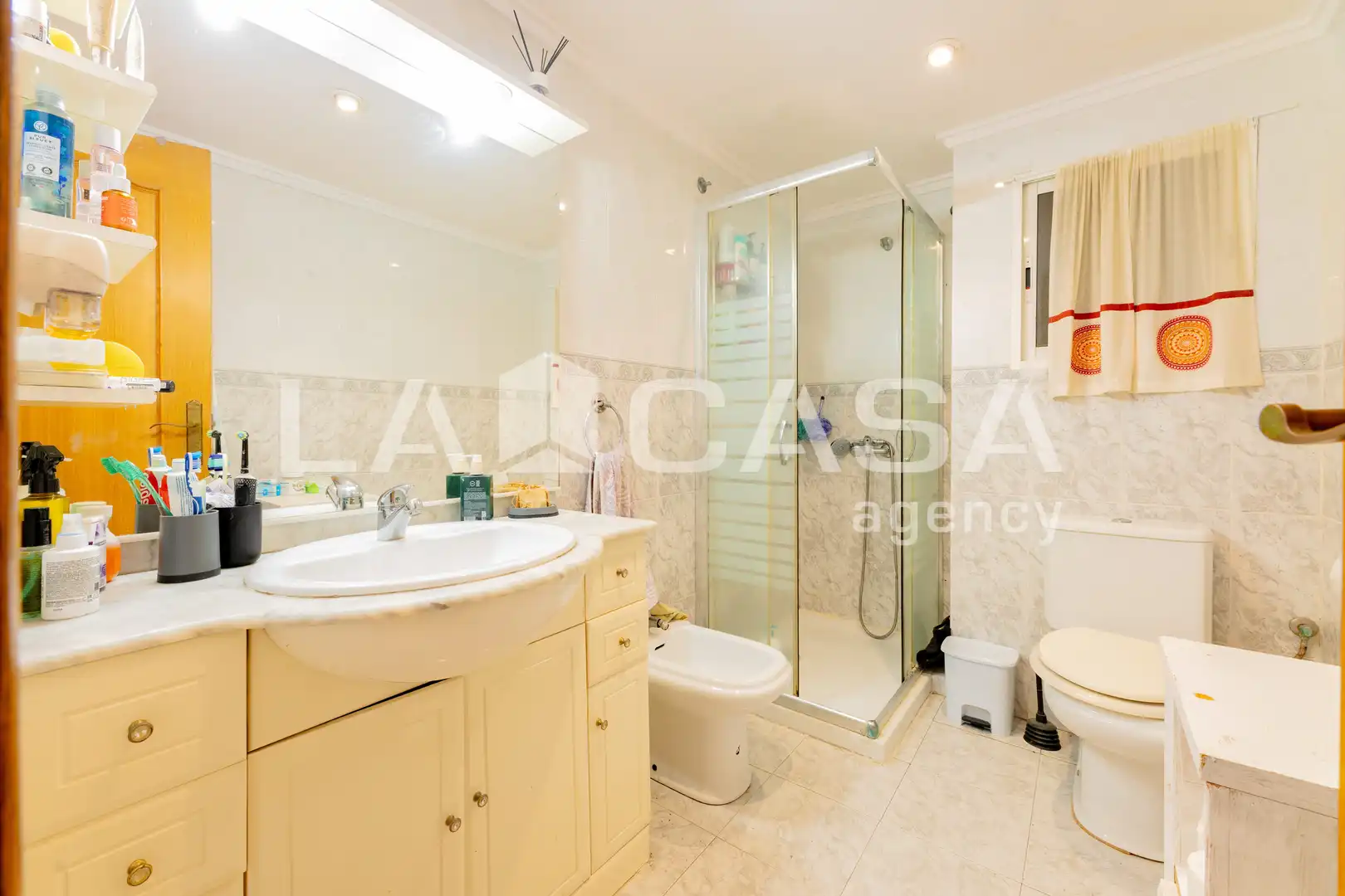 Bathroom of Flat for sale in Valencia