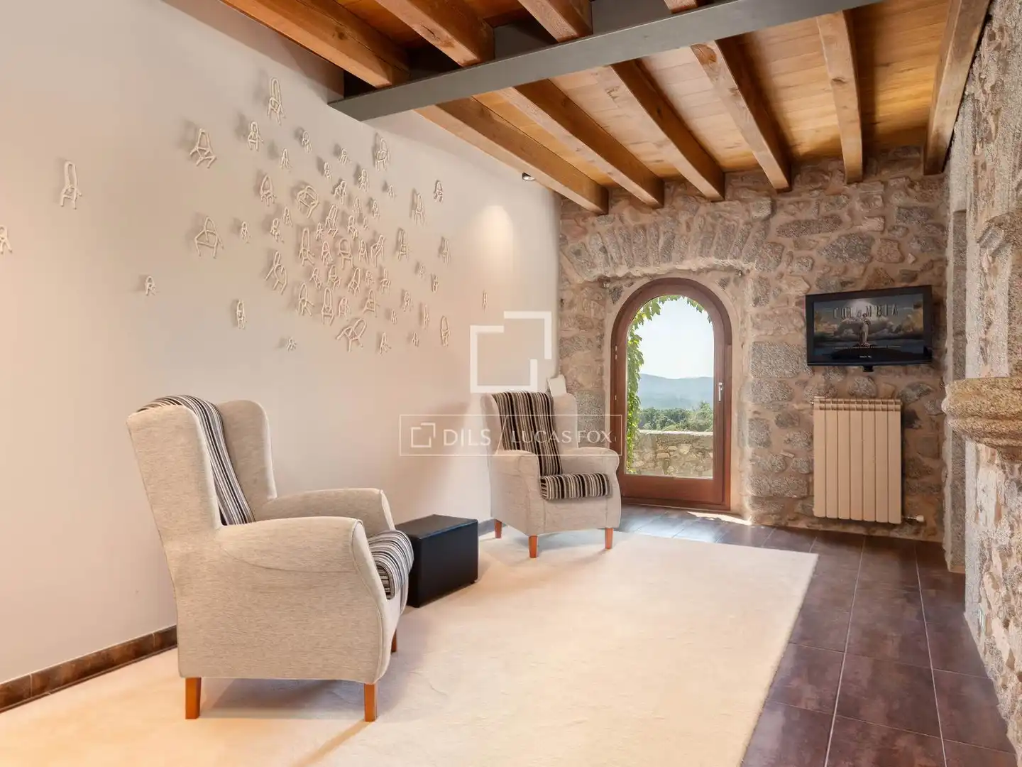 Sala d'estar de Finca rústica en venda en Maçanet de Cabrenys amb Calefacció, Jardí privat i Traster