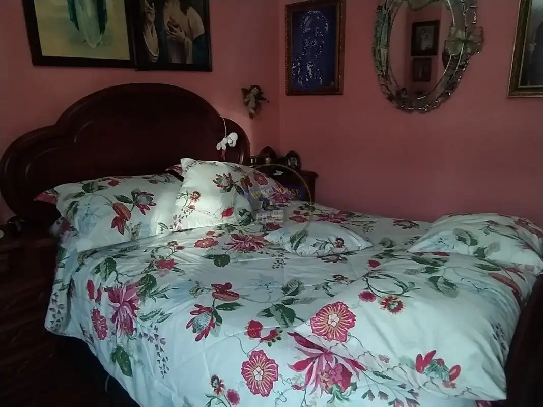 Habitación de Piso en venta en Vigo  con Calefacción, Terraza y Trastero