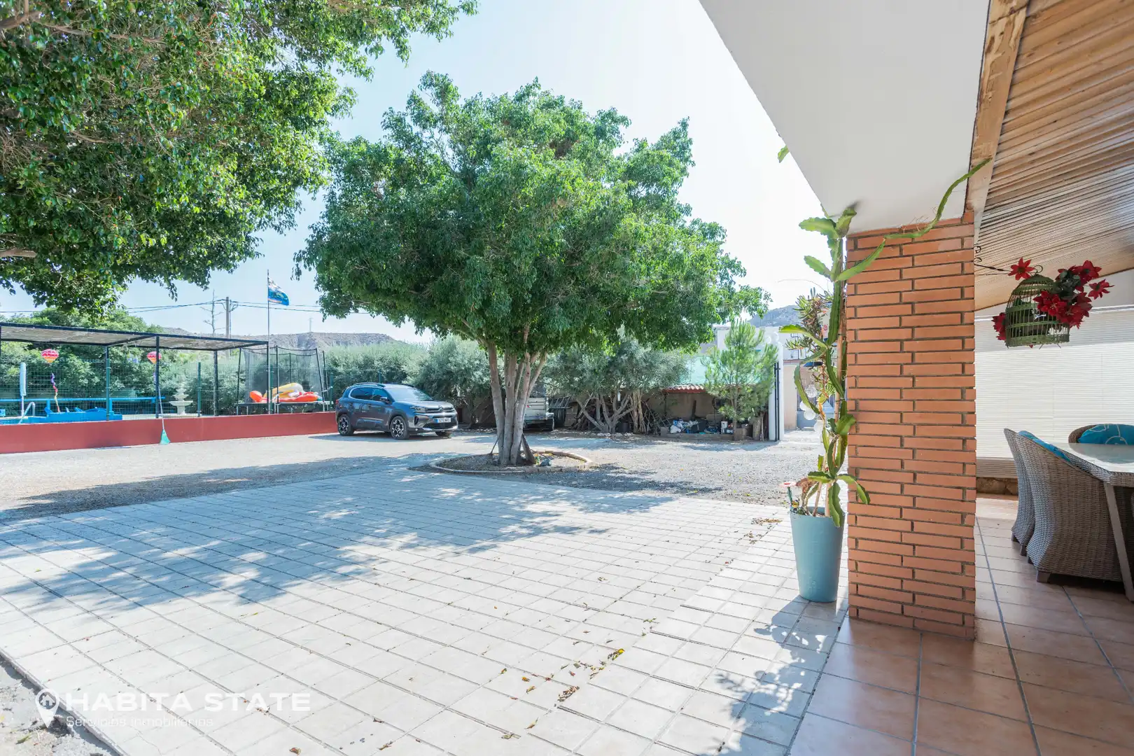 Vista exterior de Casa o xalet en venda en Gádor amb Aire condicionat, Jardí privat i Piscina