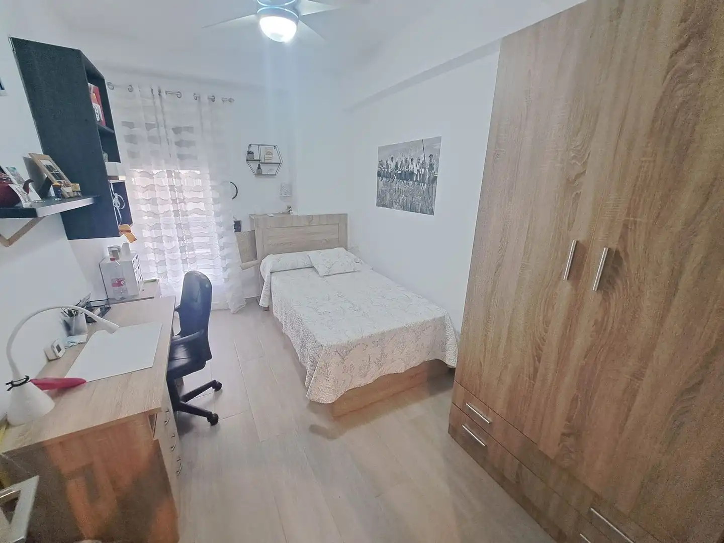 Habitación de Piso de alquiler en Granada con Aire acondicionado, Calefacción y Balcón