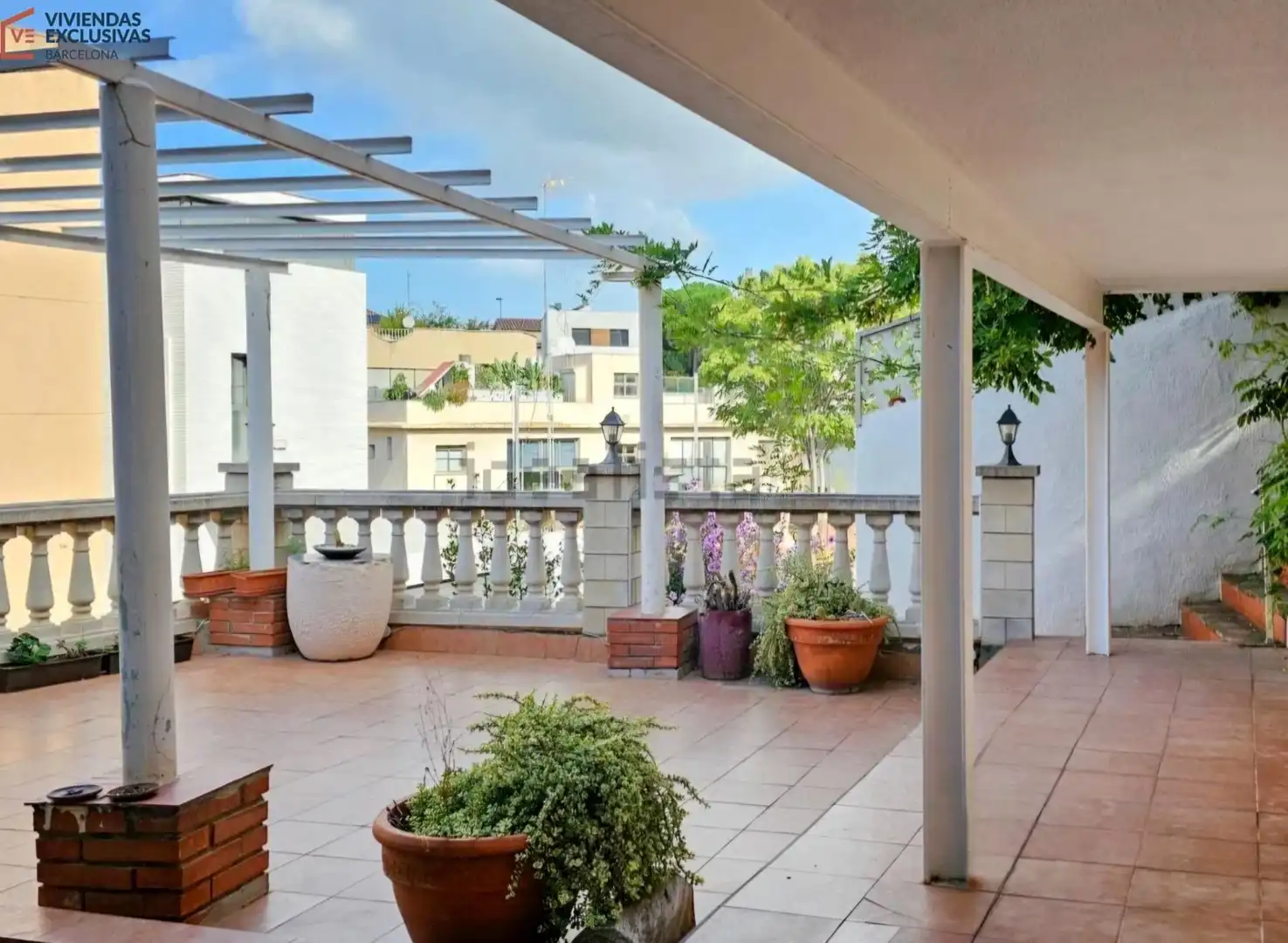 Terrassa de Casa o xalet en venda en Sant Just Desvern amb Aire condicionat, Calefacció i Jardí privat