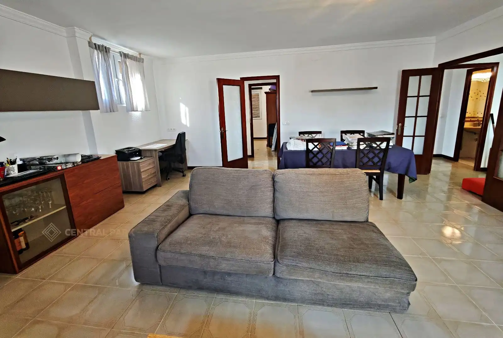 Sala d'estar de Casa o xalet en venda en Pacs del Penedès amb Calefacció, Terrassa i Traster