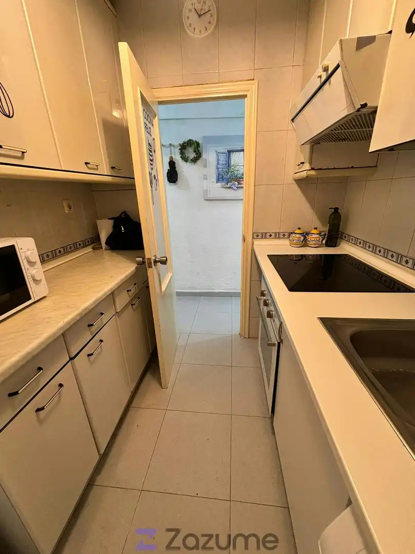 Cocina de Piso de alquiler en Madrid con Aire acondicionado, Calefacción y Amueblado