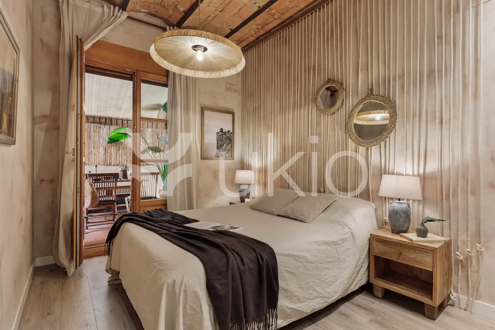 Dormitori de Apartament de lloguer en Barcelona amb Aire condicionat, Calefacció i Terrassa