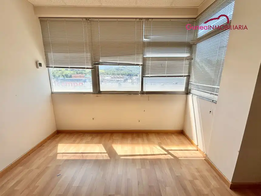 Terrasse von Büro zur Miete in Oiartzun